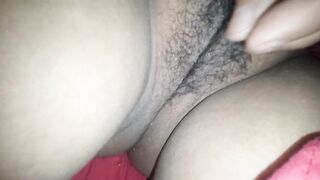 massaging my wife's fat hairy pussy 2