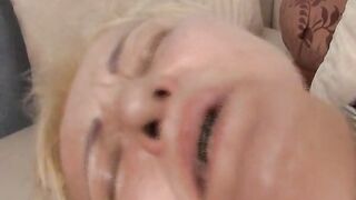 This granny had never seen such a big cock before!!!