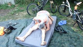 Cyclists’ 69 outdoors! Single angle point n shoot. LittleKiwi brings awesome homemade mature content, everytime.